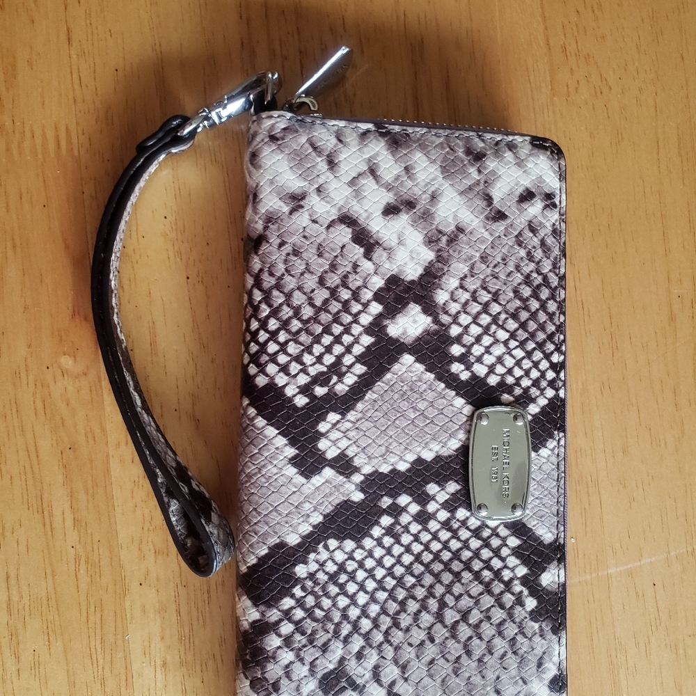 Michael Kors wallet